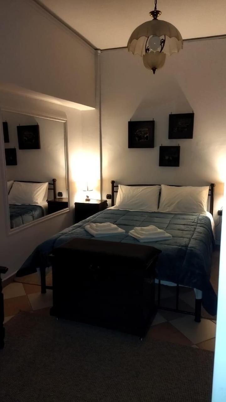 Ακαδημία Πλάτωνος Apartamento Atenas Exterior foto